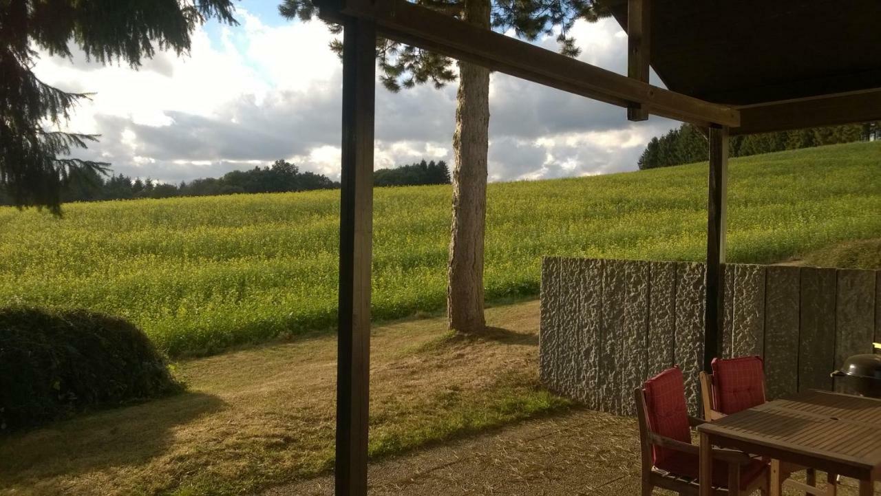 Blick In Die Suedeifel Biersdorf am See Екстер'єр фото